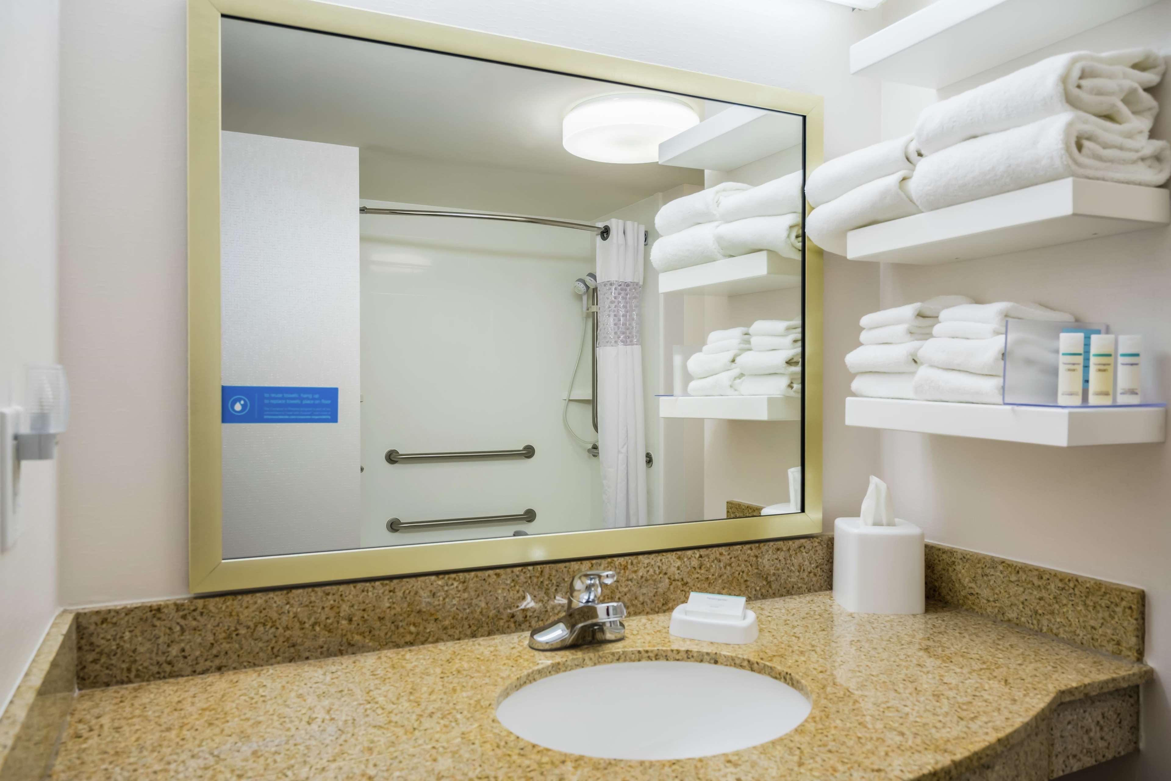 Hampton Inn Clifton Park Eksteriør bilde