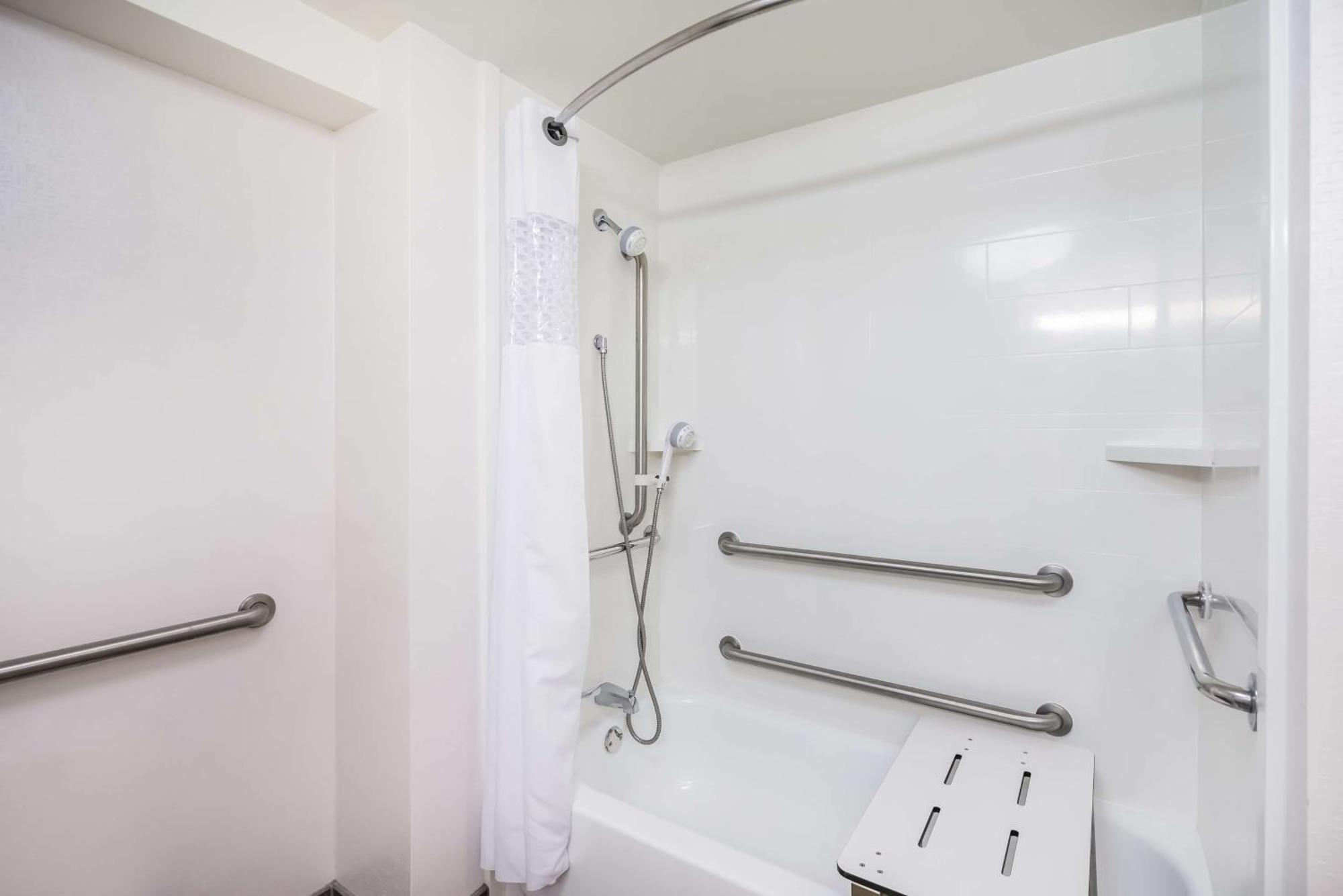 Hampton Inn Clifton Park Eksteriør bilde