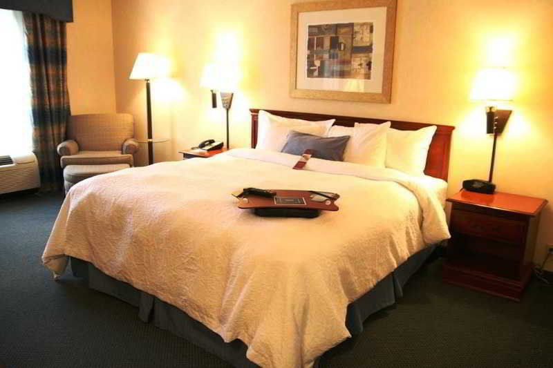 Hampton Inn Clifton Park Eksteriør bilde