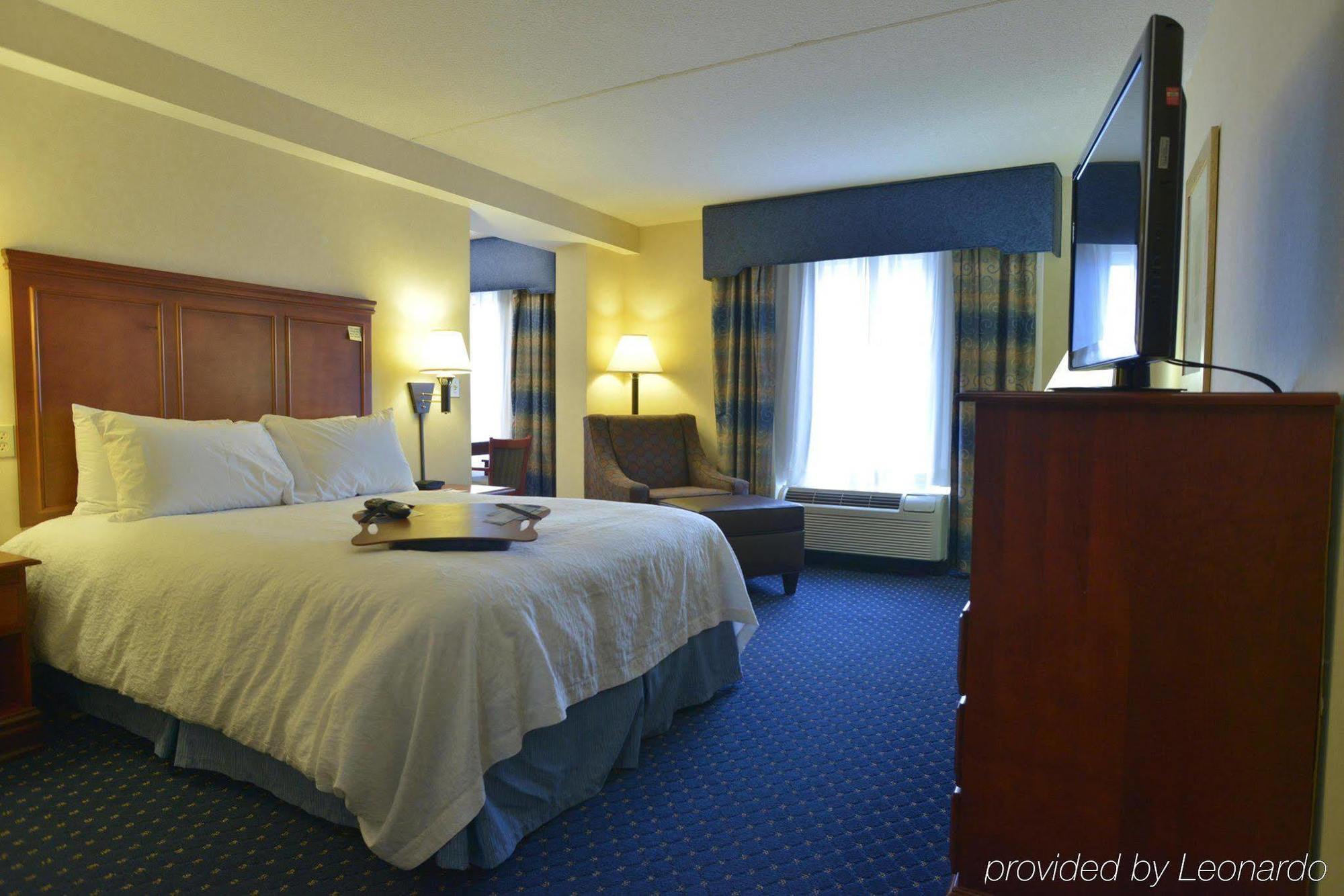 Hampton Inn Clifton Park Eksteriør bilde